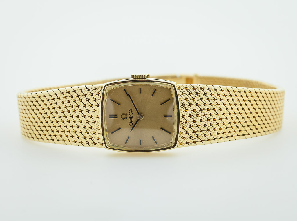 Omega Vintage 18K Yellow Gold Watch, Ladies, Manual, 18K Gold